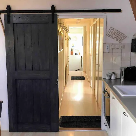 Apartamento Ruim Met Terras Rustig Gelegen, Centrum Bergen