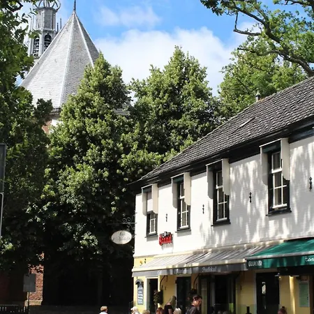 Ruim Met Terras Rustig Gelegen, Centrum Apartamento