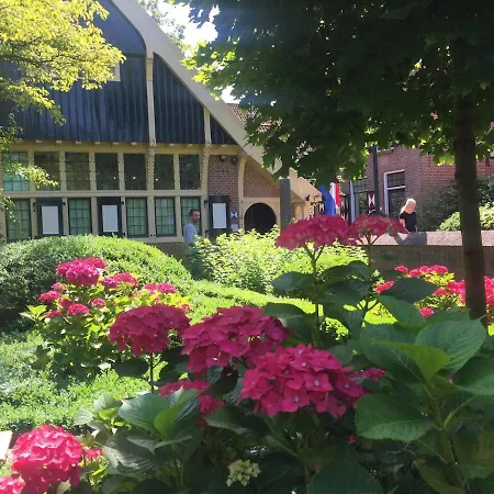 Ruim Met Terras Rustig Gelegen, Centrum Apartamento Bergen
