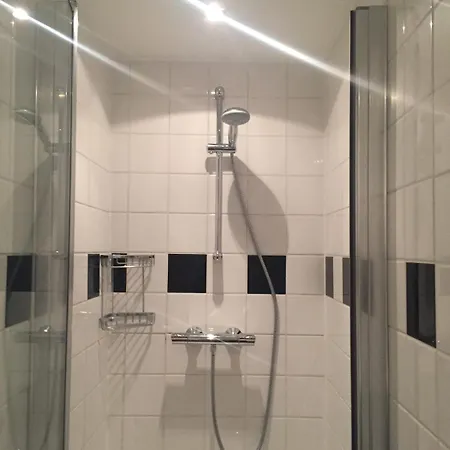 Apartamento Ruim Met Terras Rustig Gelegen, Centrum Bergen