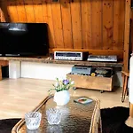 Apartment Ruim Met Terras Rustig Gelegen, Centrum *