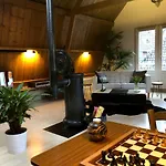 Apartment Ruim Met Terras Rustig Gelegen, Centrum Bergen