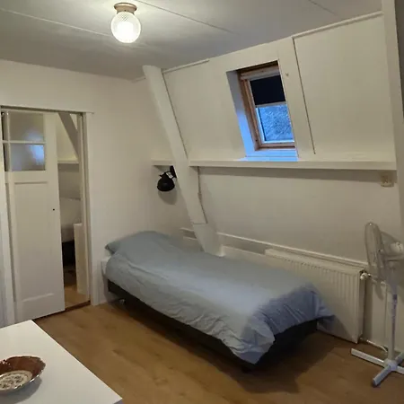 Apartmán Ruim Met Terras Rustig Gelegen, Centrum *