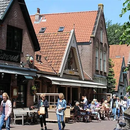 Ruim Met Terras Rustig Gelegen, Centrum Apartmán
