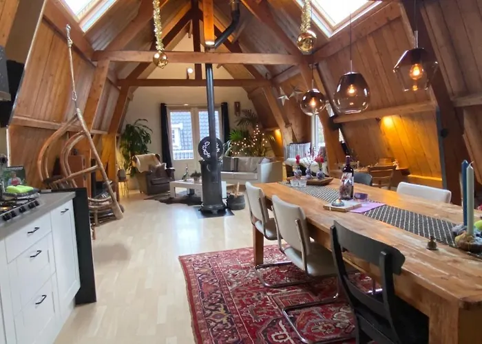 Ruim Met Terras Rustig Gelegen, Centrum