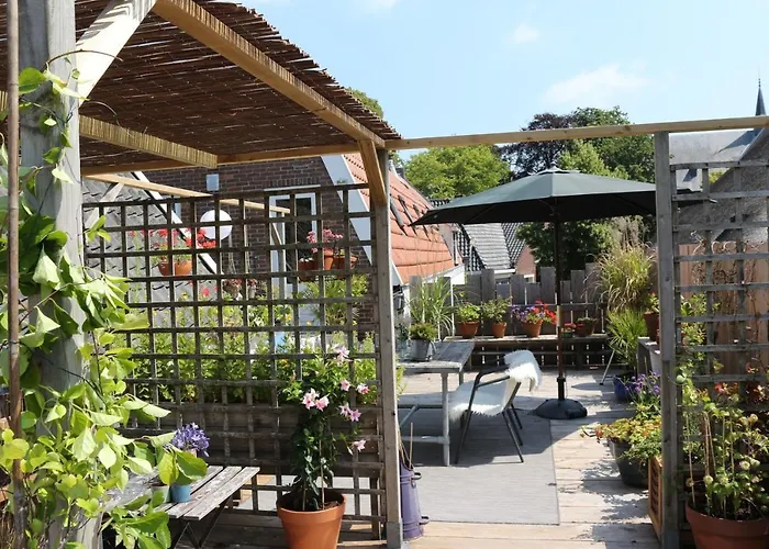 דירה Ruim Met Terras Rustig Gelegen, Centrum *