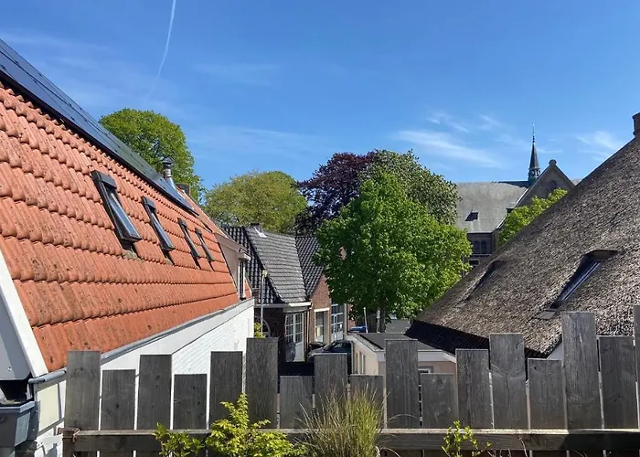 Ruim Met Terras Rustig Gelegen, Centrum *