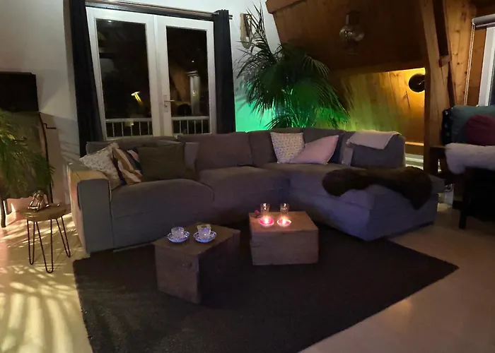 דירה Ruim Met Terras Rustig Gelegen, Centrum