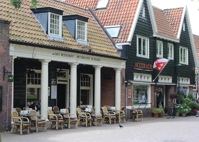 Ruim Met Terras Rustig Gelegen, Centrum דירה ברחן