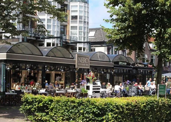 Ruim Met Terras Rustig Gelegen, Centrum דירה *