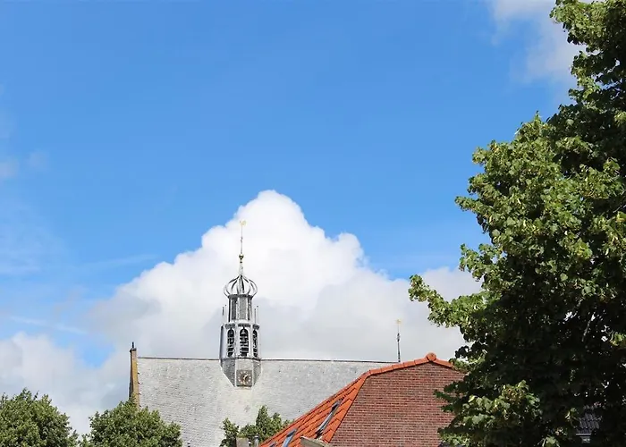 Ruim Met Terras Rustig Gelegen, Centrum * ברחן