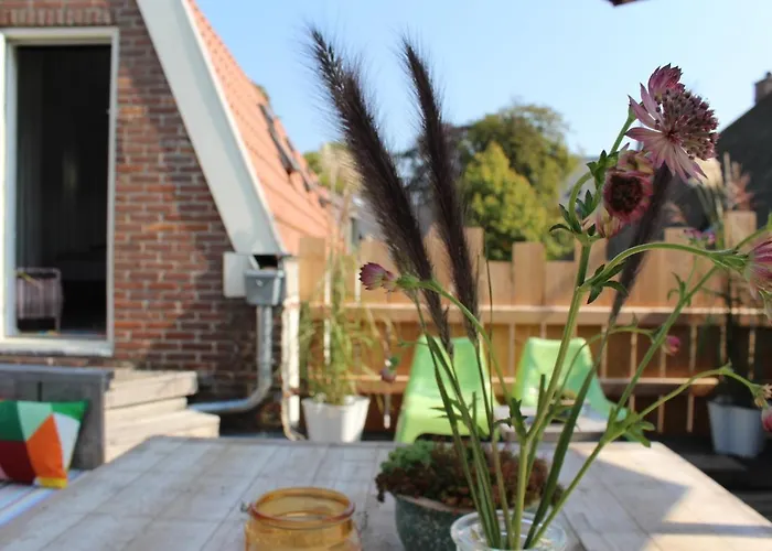 דירה Ruim Met Terras Rustig Gelegen, Centrum *