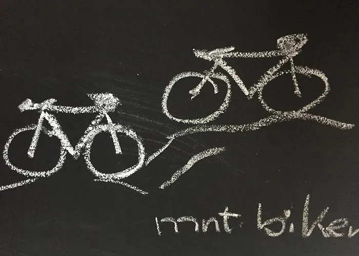 Ruim Met Terras Rustig Gelegen, Centrum ברחן