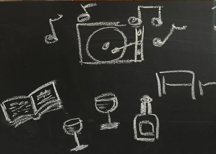 Ruim Met Terras Rustig Gelegen, Centrum דירה